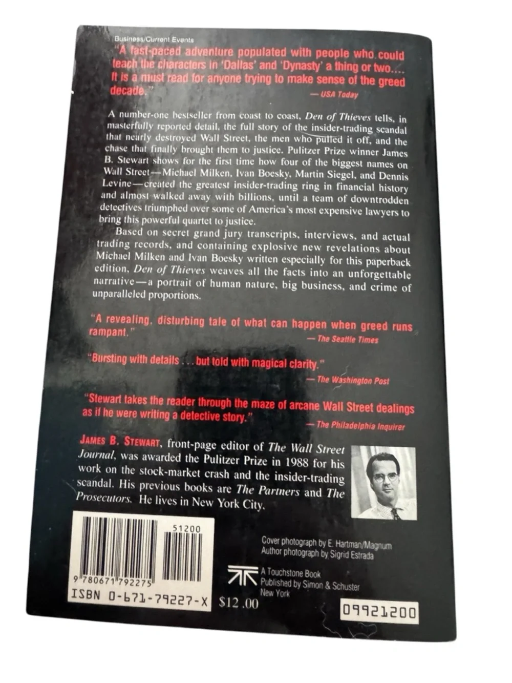 Den of Thieves by James B. Stewart - Black Cover